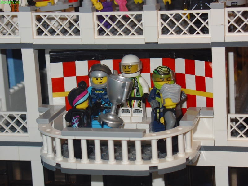 Illustration for article titled This Lego diorama puts the official theme to shame